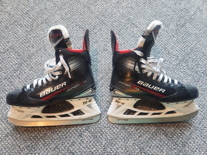 Senior Bauer Vapor X4 Hockey Skates (Fit 1) Size 8 (Used)