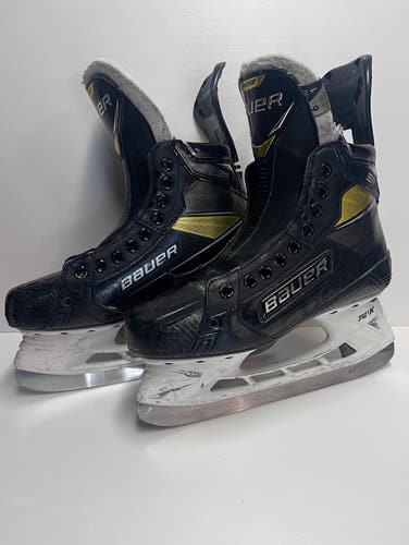 Bauer Supreme 3S Pro Hockey Skates Regular Width Size 6 (Used)