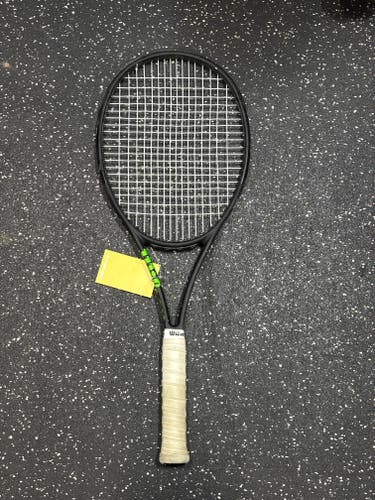Adult Wilson Blade Tennis Racquet (Used)