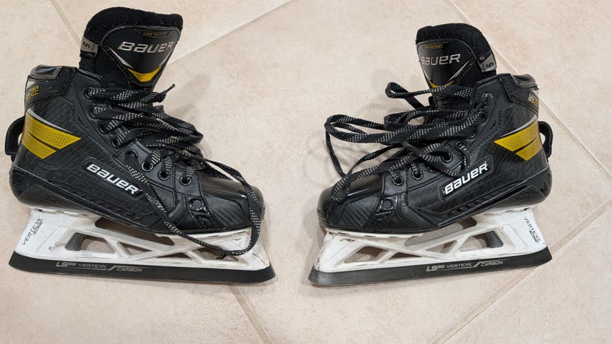 Bauer Supreme Ultrasonic Goalie Skates Regular Width Size 5 (Used)