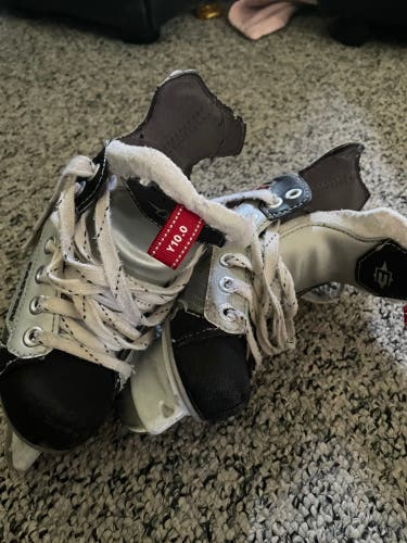 Easton Stealth S1 Hockey Skates Regular Width 10 (Used)