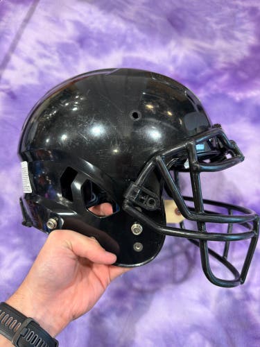 Youth XS Schutt Vengeance A11 Helmet (Used)