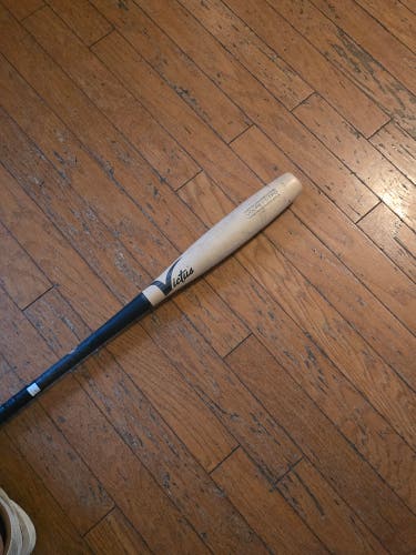 2025 Victus Volpe1 Maple Bat (-3) 30 oz 33" (Used)