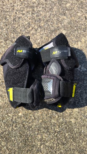 Junior Small Bauer Supreme M5 Pro Elbow Pads (Used)