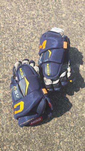 CCM D30 Gloves 12" navy with yellow (Used)