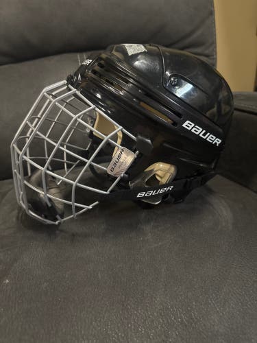 Used Large Bauer  4500 Helmet