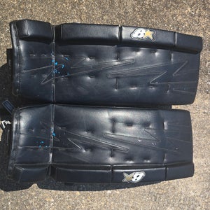 27+1" black Brian's NetZero 2 Goalie Leg Pads (Used)
