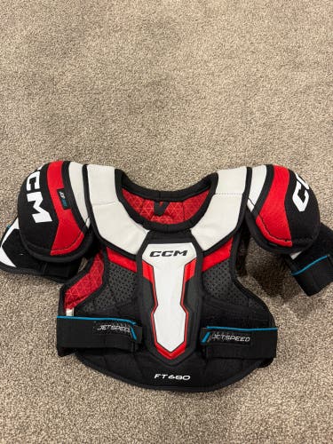 Small Junior CCM JetSpeed FT680 Shoulder Pads (Used)