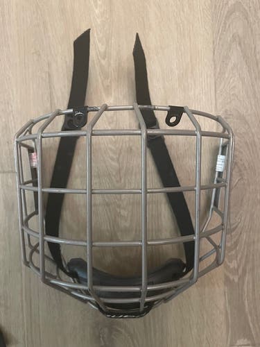 Bauer Profile 1 Helmet Cage(Used like new)