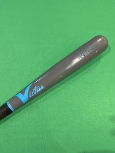 Victus MLB Pro Reserve Maple BW7 Maple Bat (-5) Maple 28 oz 33" (Used)