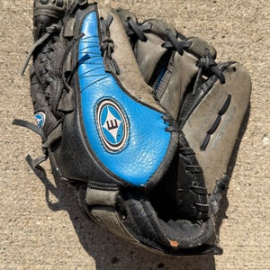 Easton 12.5” Fastpitch Softball Glove RHT Black/Blue