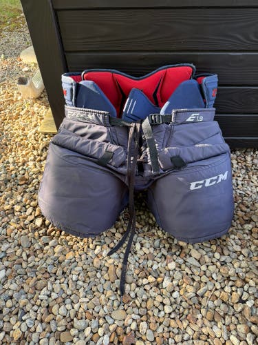 Senior Medium CCM E1.9 Hockey Goalie Pants (Used)