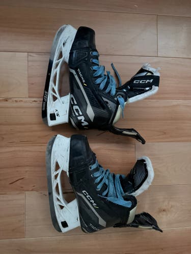 CCM (Used) Intermediate Hockey Skates