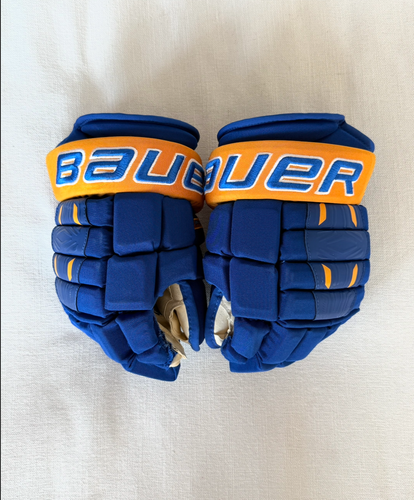 Pro Stock Bauer Pro Series Gloves 13" | Lake Eerie Lakers