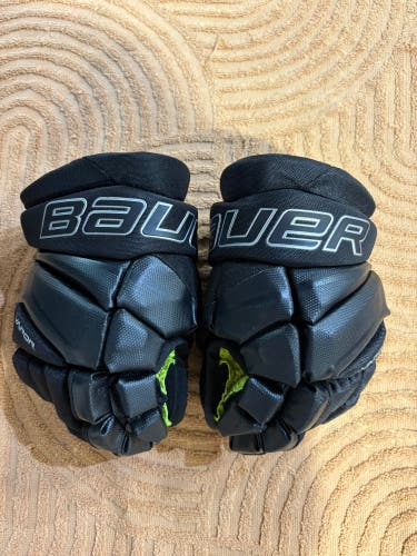 Black Bauer Vapor 3X Gloves 10" (Used)