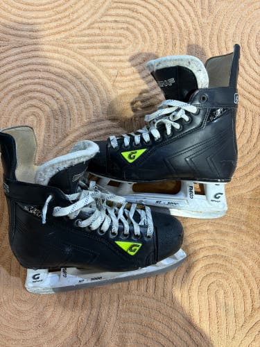 Senior Graf Supra G735S Hockey Skates Regular Width 8 (Used)