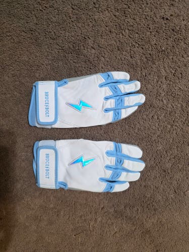 Youth Large Bruce Bolt Premium Pro Short Cuff Batting Gloves (New)