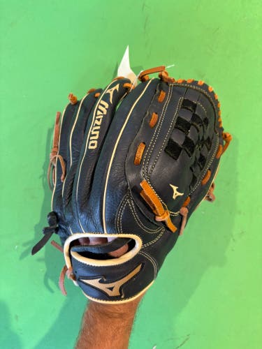 Black Mizuno Prospect Select RH Pitcher's Baseball Glove 12"