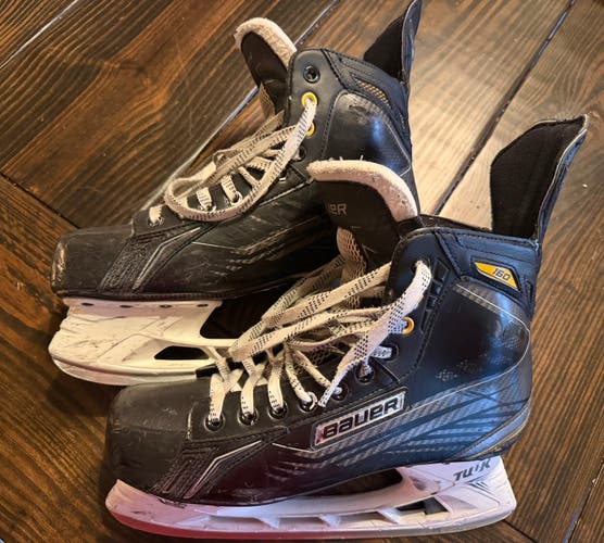 2016 Bauer Supreme 160 Hockey Skates Regular Width 11 (Used)