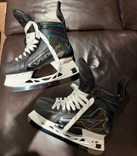 Black 2026 CCM Vizion Hockey Skates Regular Width 8.5