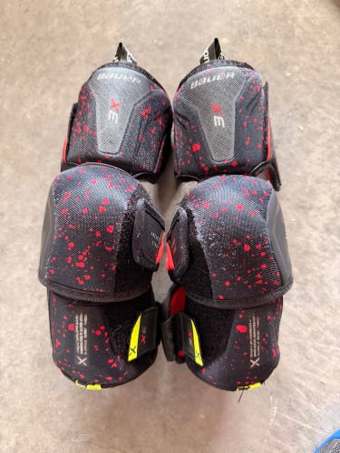 Intermediate Large Bauer Vapor 3X Elbow Pads (Used)
