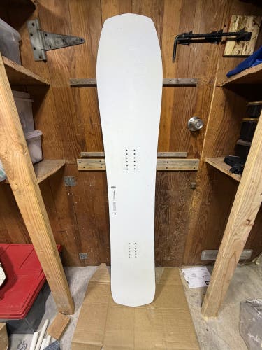 Korua Shapes Transition Finder snowboard Freeride all-Mtn Stiff Flex Directional 157 cm GUC