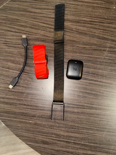 Whoop 5.0 bands and battery