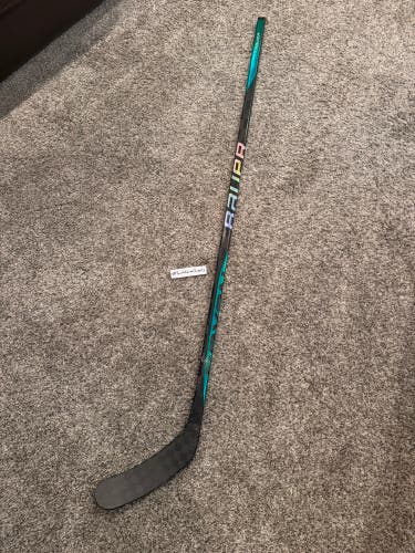 Senior Green Bauer Nexus Sync Right Handed Hockey Stick P92M 70 Flex (New)