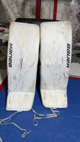 Large 2025 Bauer FlyLite Goalie Leg Pads (Used)