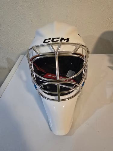 Senior Medium CCM Axis F9 Goalie Mask (New)