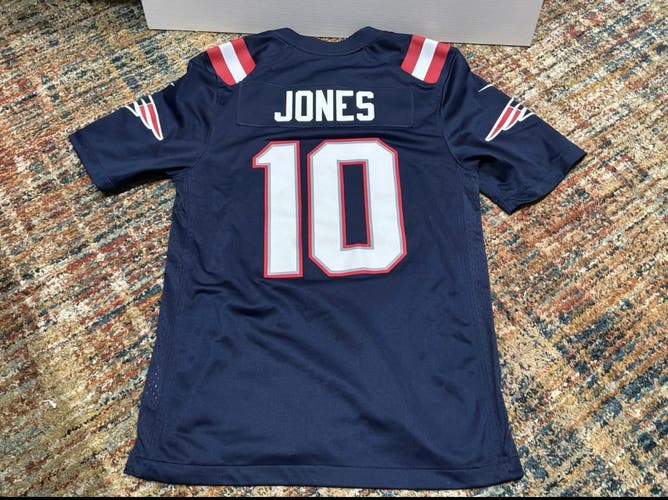 Mac Jones #10 New England Patriots Nike On-Field NFL Jersey Men’s Small (Used)