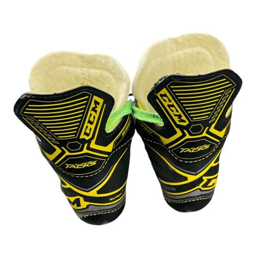 Used CCM SUPER TACKS 9350 Youth Hockey Skate Youth 12.0 11450-S000526813