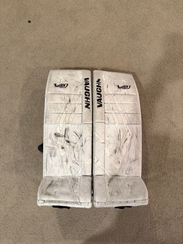 28" 2025 Vaughn VX1 Goalie Leg Pads (Used)