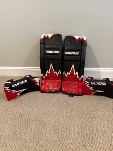 26+2 Vaughn Velocity Iceberg Regular Goalie Full Set (Used)
