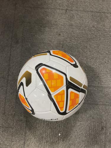 Used Baden META SZ5 All Size Soccer Ball White 5 11614-S000242113
