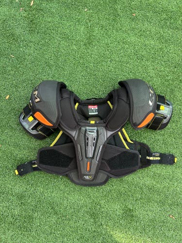 CCM Tacks AS-V Pro Shoulder Pads | Junior Medium