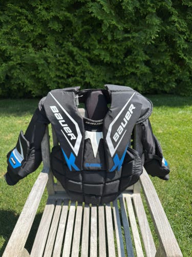 XL Bauer Classic Goalie Chest Protector (Used)