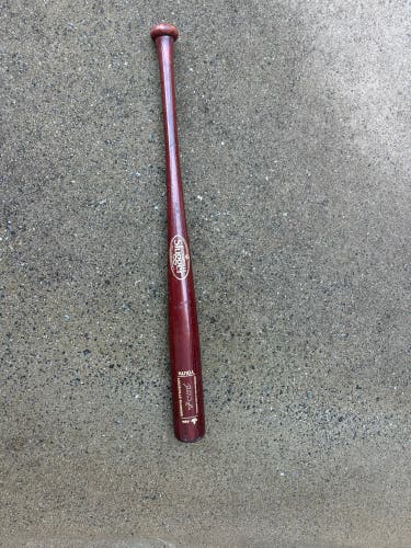 Louisville Slugger Youth Ash Bat 18 oz 28" (Used)