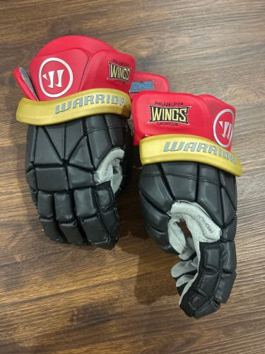 NLL Philadelphia Wings Gloves