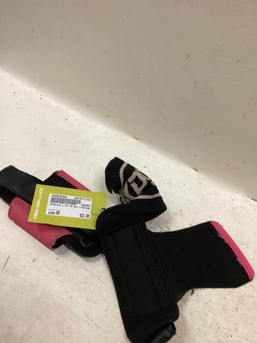 Used Exercise Gloves Pink MD 11725-S000505060