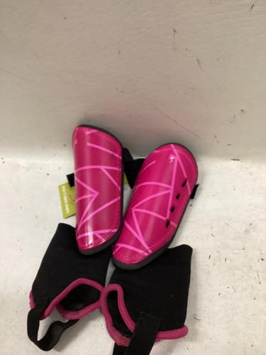 Used Soccer Shin Guards Youth Pink LG 11725-S000505714