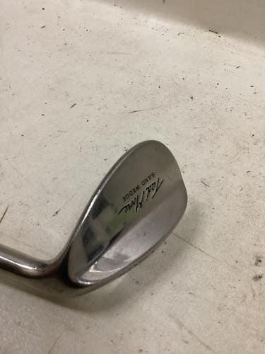 Used Maxfli TAD MOORE Golf Wedge Mens RH 56 Degree 11725-S000506361