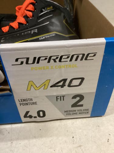 Used Bauer M40 Intermediate Hockey Skate Intermediate 4.0 11725-S000507096