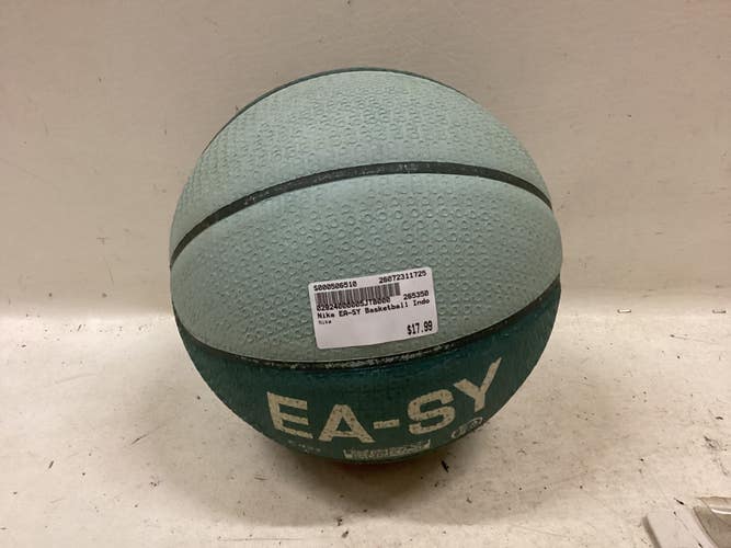 Used Nike Basketball Adult Indoor 11725-S000506510