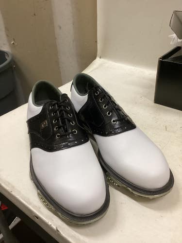 Used Foot Joy Mens Golf Shoes White And Black Senior 9.5 11725-S000506753