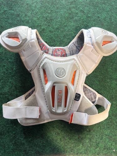 Adult Warrior Burn Shoulder Pads (Used) | Medium
