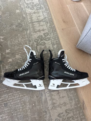 2024 Bauer Supreme Shadow Hockey Skates Wide Width 9.5 (New)