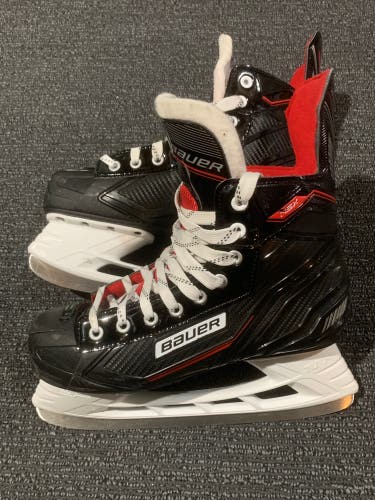 2018 Bauer NSX Hockey Skates Regular Width 9 (Used)