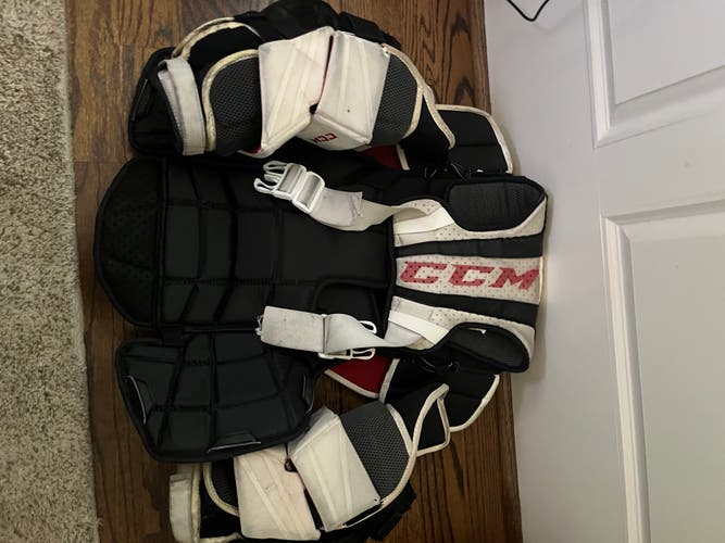 CCM Extreme Flex E5.9 Goalie Chest Protector (Used)