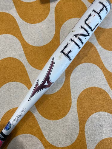 White 2024 Mizuno Finch Alloy Bat (-13) Alloy 16 oz 29" (Used)